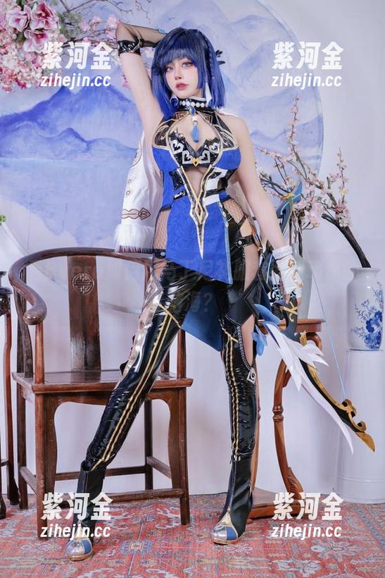 看Byoru如何用马丁尼礼服套图搅动你的脑海？