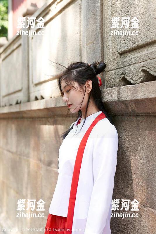 MiiTao蜜桃社-静香Mandy MiiTao蜜桃社 - 校服情怀,静香Mandy无圣光的穿搭,图包里藏着未说出口的思绪。