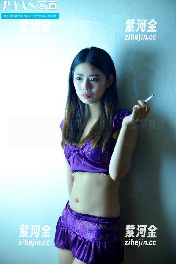 PANS - 办公室实况转播！蘇琪的写真资源逐渐升级
