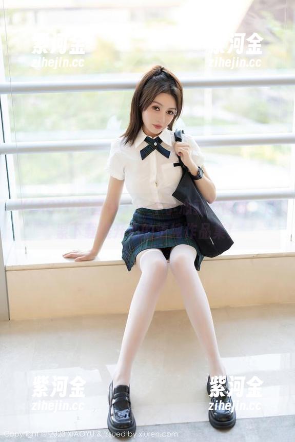 XIAOYU语画界-程开心 XIAOYU语画界 - 一不小心就被圈粉,赶紧下载程开心的清纯作品集!