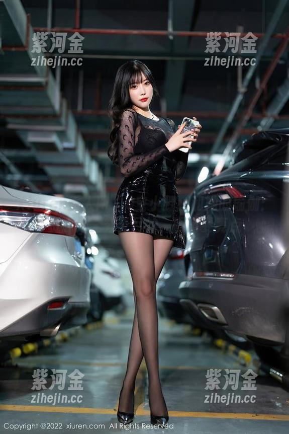 Xiuren秀人网 - e宝小野猫和她的瑜伽：资源是无穷无尽的，眼睛要亮点
