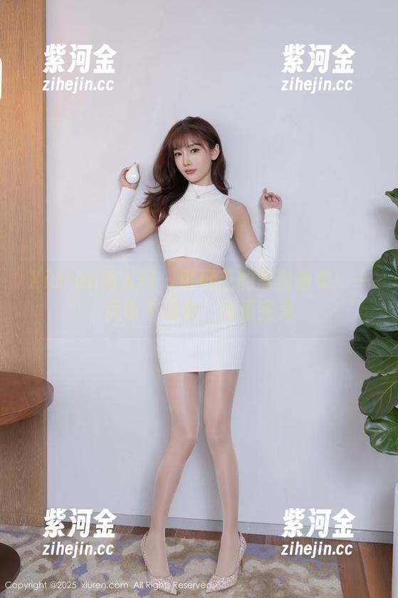 Xiuren秀人网-可可芝 Xiuren秀人网 - 可可芝的黑白画卷:一点也不温柔,高清完美