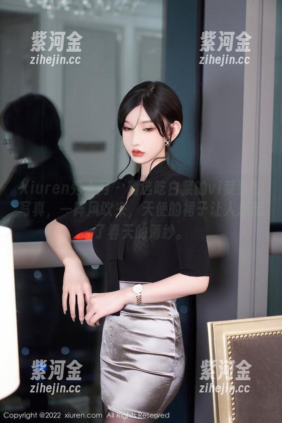 Xiuren秀人网 - 精选吃白菜的vi菜菜的写真，一阵风吹来，天使的裙子让人想起了春天的薄纱。