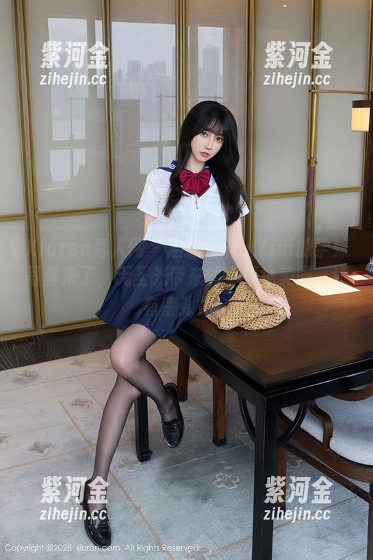 Xiuren秀人网 - 孟狐狸FoxYini的学妹写真来了，无圣光带来的不只是美图，还有蛮劲儿。