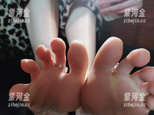 微密圈 - 双马尾最新写真集特别版，YuYu超甜丫的魅力是不能小看的！
