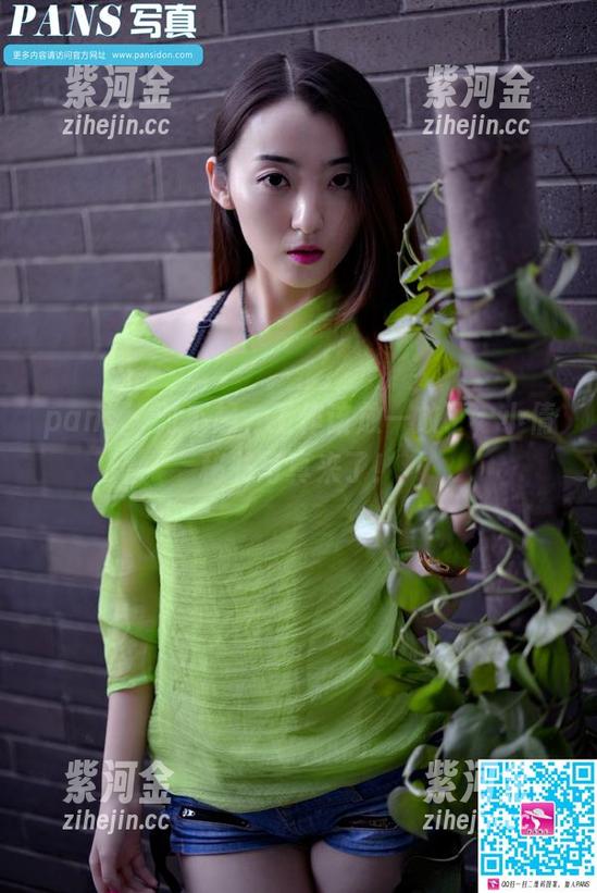 pans - 对不起，工作该放一放了，小倩秘书写真来了！
