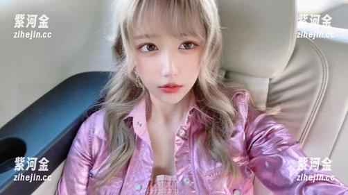 啾小妍Deer海边：高清画面让水花都显得羞涩。