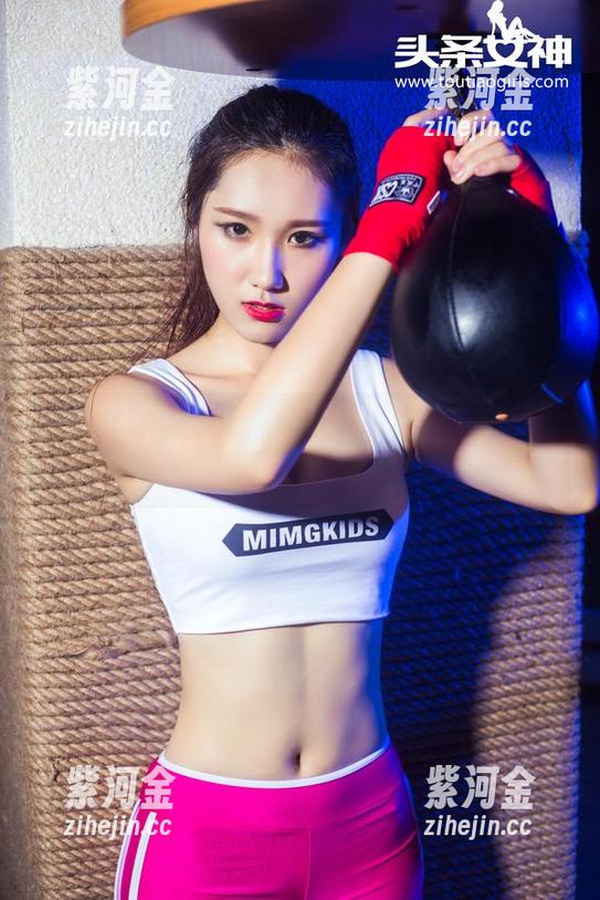 头条女神 - 只是想偷看艾小青的花嫁美图分享，编辑的心思好微妙呢