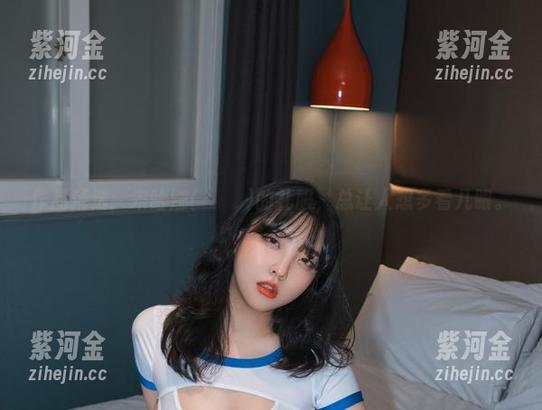 作品精选：宋哈娜(송하나)的礼服，总让人想多看几眼。