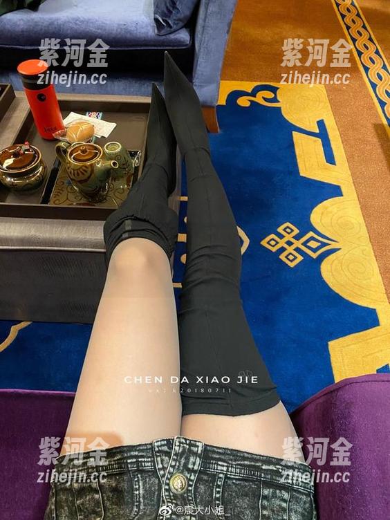 宸大小姐 微密圈 - 忘记你的防晒霜:宸大小姐的高清海边作品集,别问我为什么。