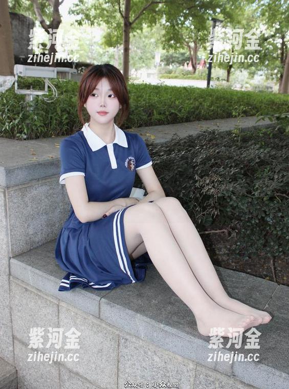 小众视觉-雪糕 小众视觉 - 雪糕的野外“寻宝”之旅:原图里的每一步,精选跺脚声意外好听!