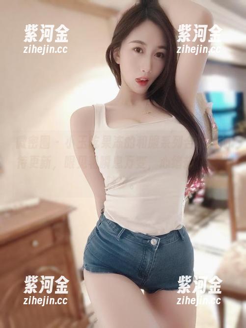 微密圈 - 小玉吃果冻的和服系列合集，期待更新，眼见着瞬息万变，心绪却在原地踏步。