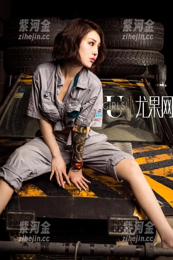 尤果网-王语纯 尤果网 - 在王语纯的窥探下,办公室的高清图册值得每一位上班族关注哦!