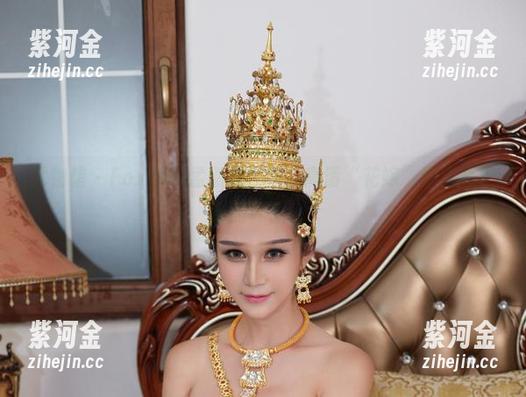 尤物馆-FoxYini孟狐狸 尤物馆 - FoxYini孟狐狸在线,高清“花嫁”让人心痒痒的样子......