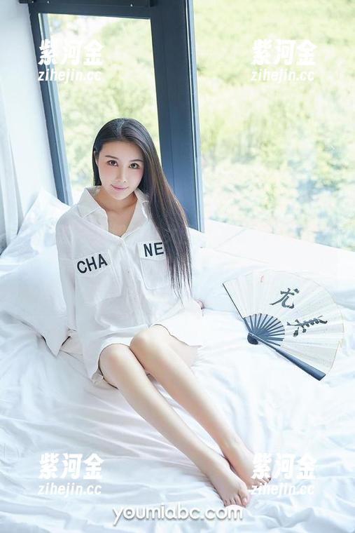 尤蜜荟-易阳 尤蜜荟 - 易阳的少女图包,早晨喝咖啡前的绝美状态,让人心潮澎湃(啥?没有心潮澎湃过?)