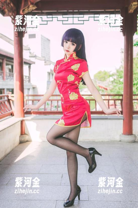 巧克力小圆面包 五更琉璃:巧克力小圆面包的旗袍美图全纪录!