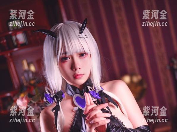 末夜787 更新来了,末夜787的网袜cos,让你也想参与搭配大赛!