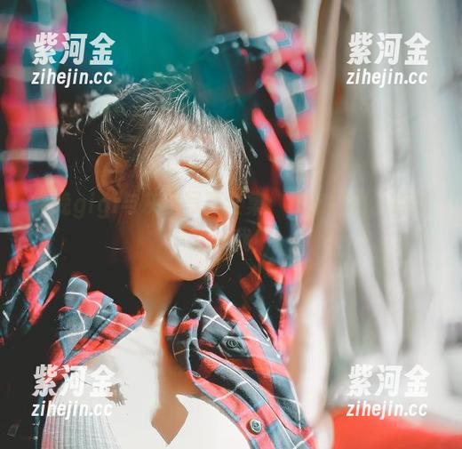 樱晚gigi与灰丝写真全集：等你戳我、点我、赞我！
