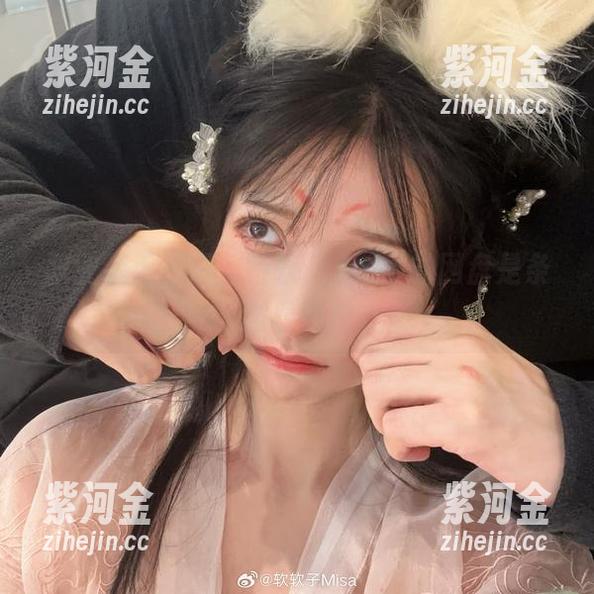 职业装无极限，特软儿Sona的网盘是条必看通道