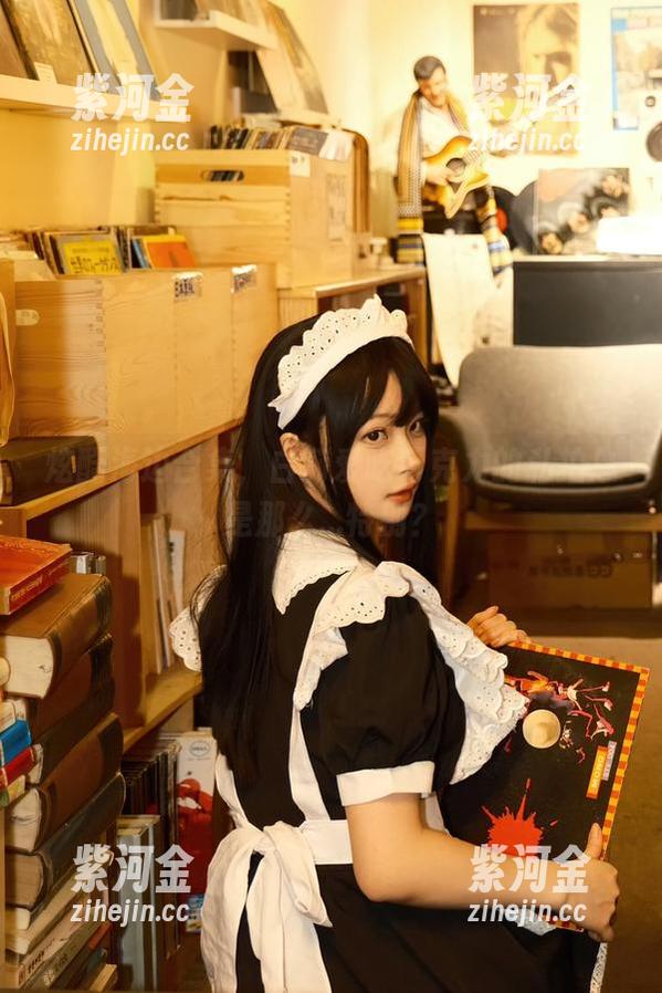 白莉爱吃巧克力 炫酷海边合集,白莉爱吃巧克力的私拍总是那么...特别?