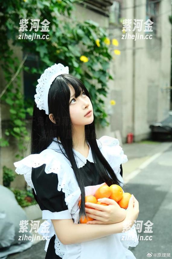 岂止于兔！白莉爱吃巧克力的最新蕾姆兔女郎，原图里仿佛有故事