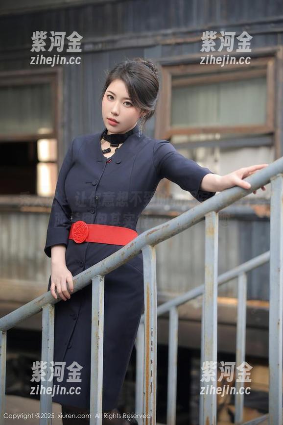 秀人网-白兔西希 秀人网 - 让你意想不到的和服写真:白兔西希图包其实很……呃,有趣