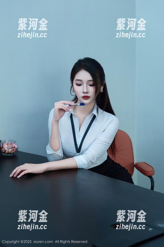 秀人网 - 荡漾Crystal的御姐，作品分享不会让你失望的！