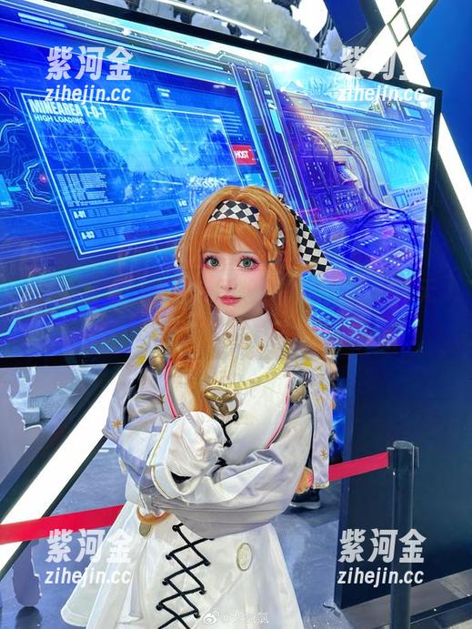 看紫氯氯的美图，别想着防晒剂，因为无尽夏好像没有尽头。