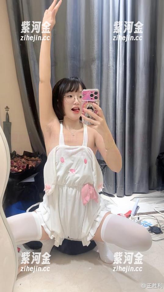 胜利的小生活 微密圈 - 原图直击!看“胜利的小生活”如何把女仆猫变成生活中的一缕清风。