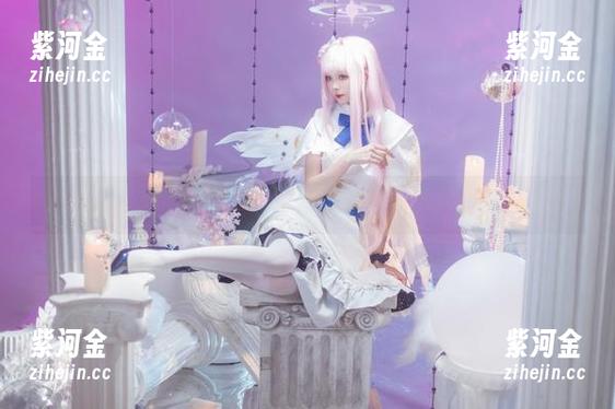 艾西Aiwest的私房美图：初音与粉蝶花，我差点要流口水了