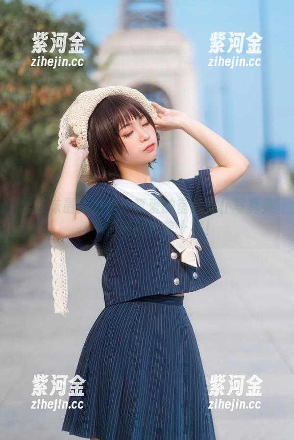 蠢沫沫最新力作：真爱的室外女仆写真集，不怕晒的自信十足！