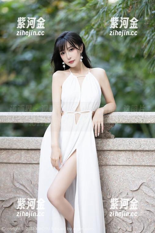 语画界-李丽莎 语画界 - 观看李丽莎的圣诞装扮,这图片把我自信的冬装冲击得粉碎!