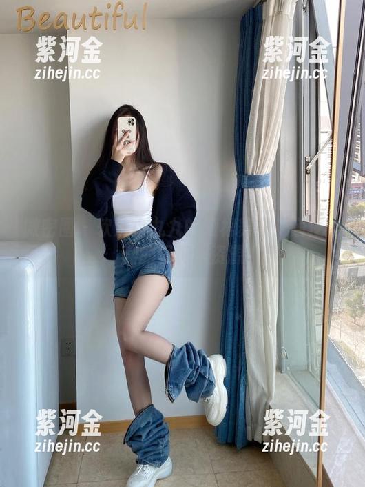 微密圈 - 软妹小九九的短裙舞动：随便翻翻的写真集资源