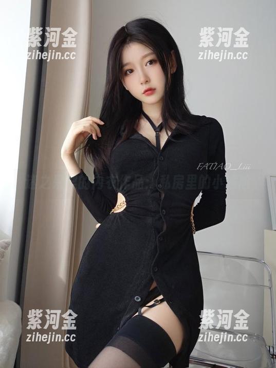 迷之呆梨的内衣作品：私房里的小尴尬