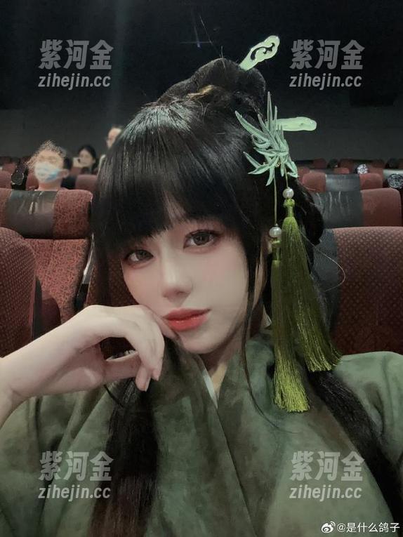 阿九从不咕咕化身女仆，在线图片让人忍不住想多看几眼…反正不收费。