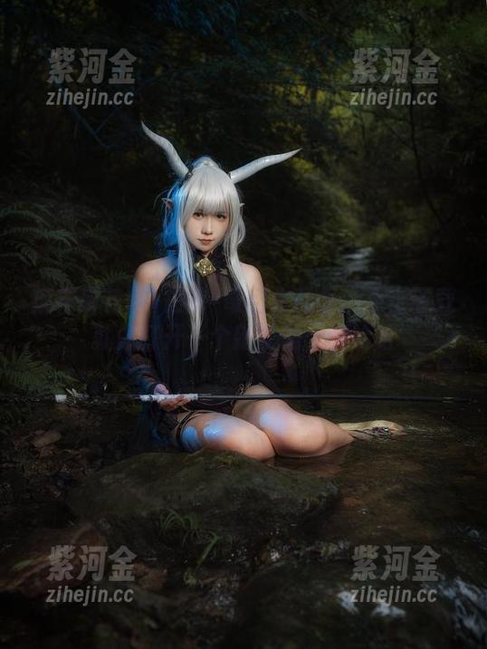 麻花麻花酱+短裤=奇幻作品集！点击下载就像打开一个新空间，噗哈哈